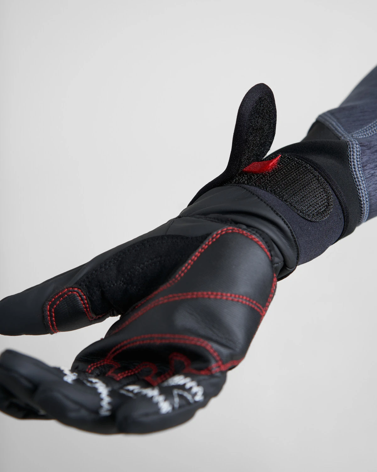 JUNIOR AquaPro Glove - Image 3